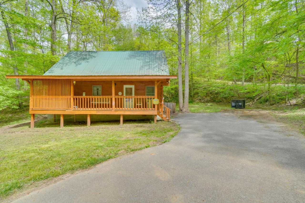 Cabin With Hot Tub About 6 Mi To Downtown Gatlinburg! Exterior foto