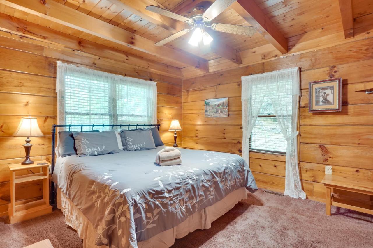 Cabin With Hot Tub About 6 Mi To Downtown Gatlinburg! Exterior foto